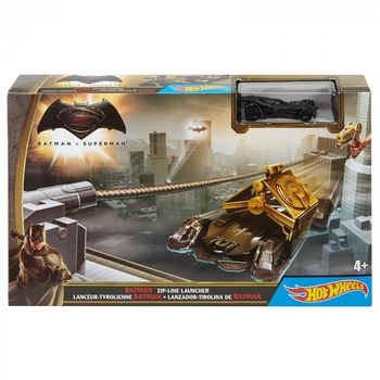 Set de joaca Hot Wheels Batman vs Superman, Tiroliana lui Batman Set de joaca Hot Wheels Batman vs Superman, Tiroliana lui Batman