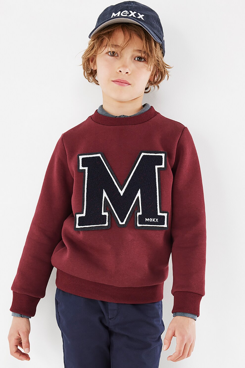 Mexx, Bluza sport cu decolteu la baza gatului si apliactie logo, Rosu Bordeaux/Negru/Alb