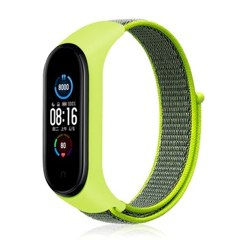 Curea Bratara Fitness compatibil Xiaomi Mi Band 3 / 4 / 5 / 6 din material textil cu arici rezistenta la apa, Verde Lemon Curea Bratara Fitness compatibil Xiaomi Mi Band 3 / 4 / 5 / 6 din material textil cu arici rezistenta la apa, Verde Lemon