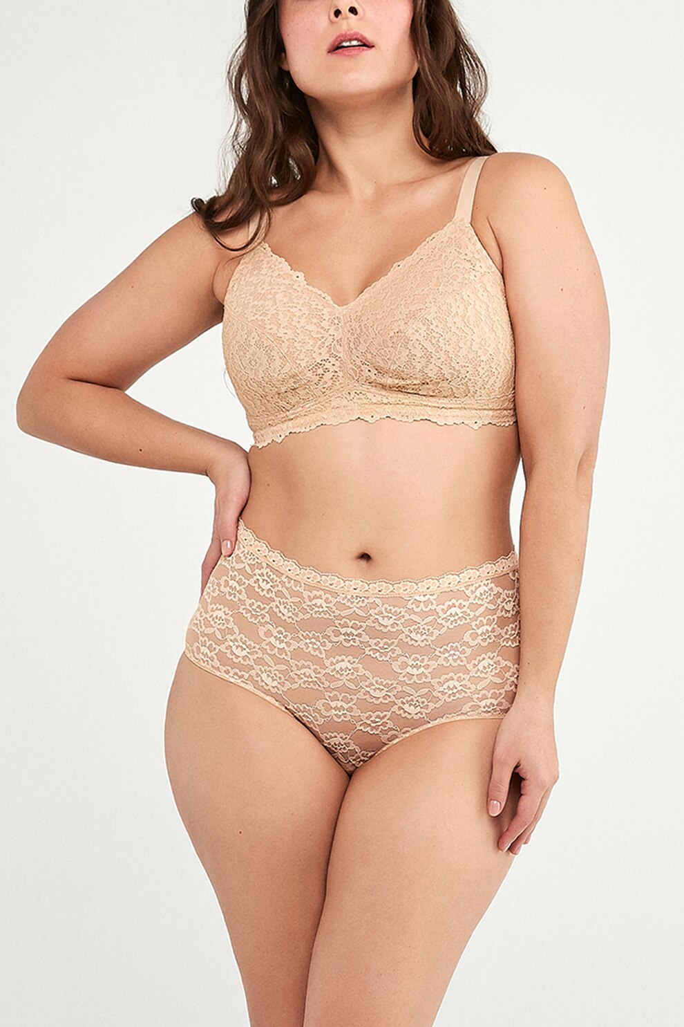 Penti, Sutien cu bretele si strat exterior de dantela, Bej