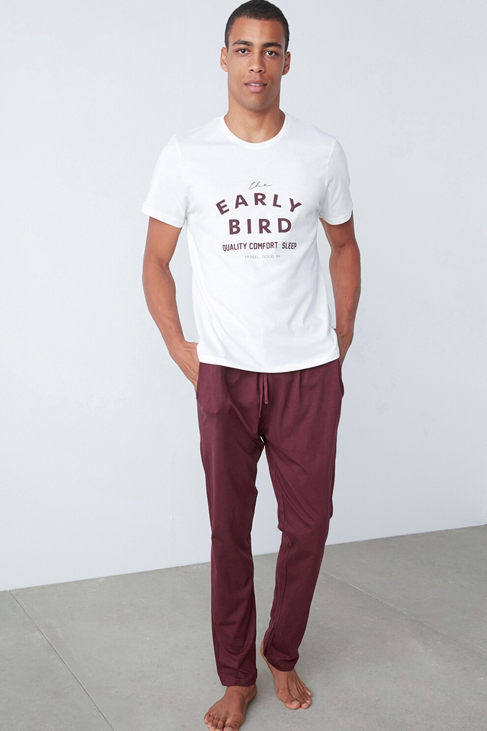 Penti, Pijama cu decolteu la baza gatului si text, Alb optic/Rosu bordeaux, S