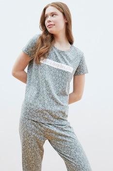 Penti, Pijama cu imprimeu floral si maneci scurte, Gri melange/ Alb Penti, Pijama cu imprimeu floral si maneci scurte, Gri melange/ Alb