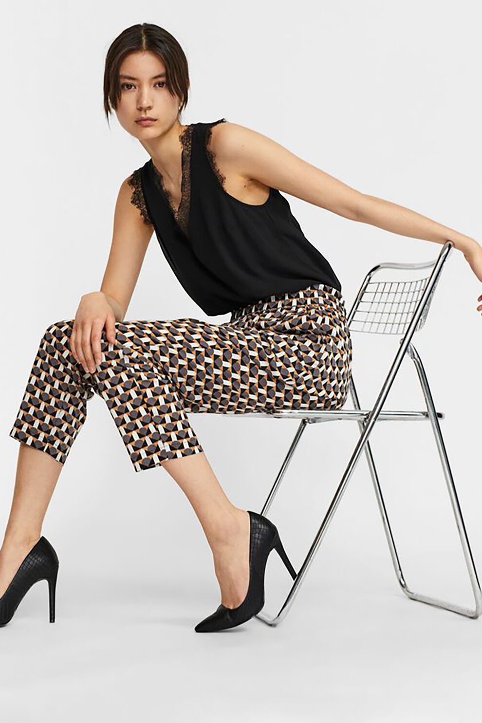 Vero Moda, Top vaporos cu garnituri din dantela, Negru