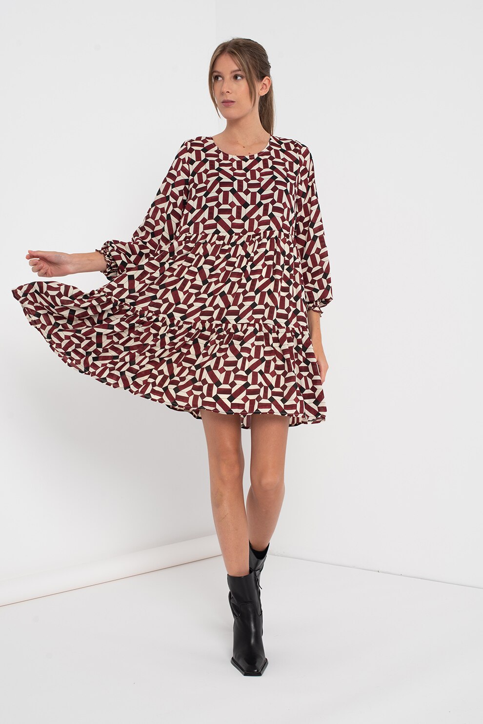 Vero Moda, Rochie scurta evazata cu model geometric Ulja, Alb/Rosu Bordeaux/negru