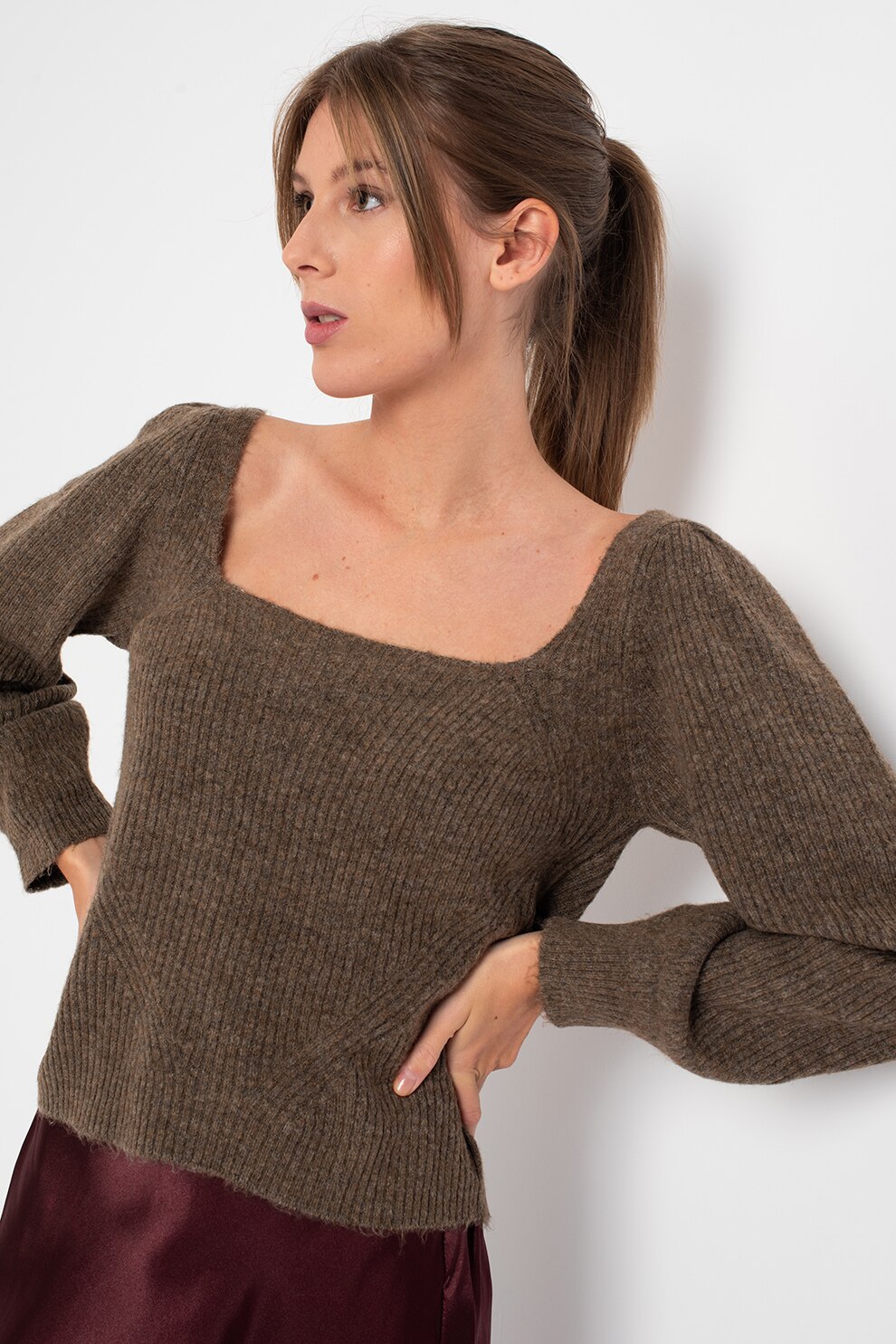 Only, Pulover tricotat cu decolteu patrat Karinna, maro melange