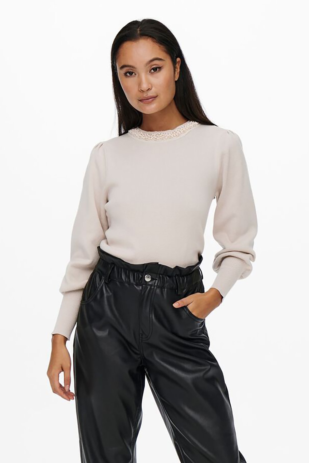 Only, Pulover cu decolteu la baza gatului si aplicatii cu strasuri, Maro nisip