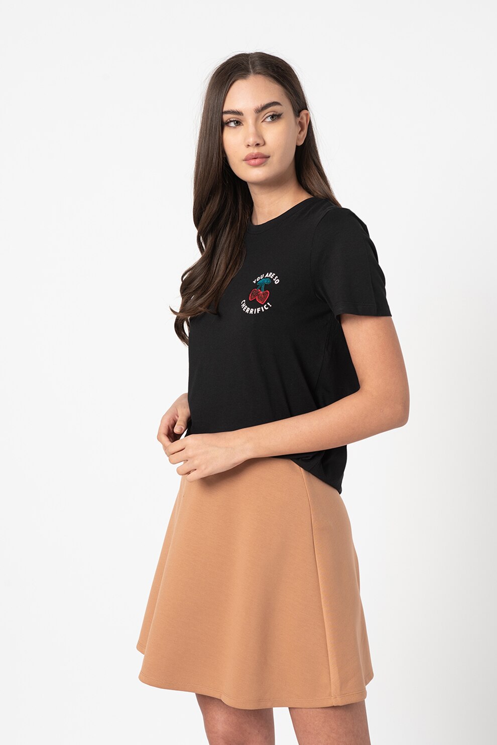 Only, Tricou cu decolteu la baza gatului si aplicatii cu paiete Kita, Negru