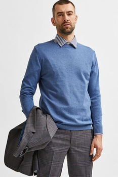 Selected Homme, Pulover cu decolteu la baza gatului, tricotat fin, Albastru inchis Selected Homme, Pulover cu decolteu la baza gatului, tricotat fin, Albastru inchis