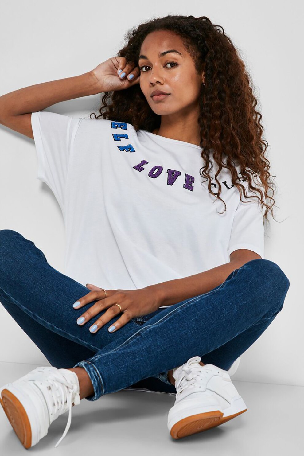 Noisy May, Tricou supradimensionat cu terminatie asimetrica, Alb