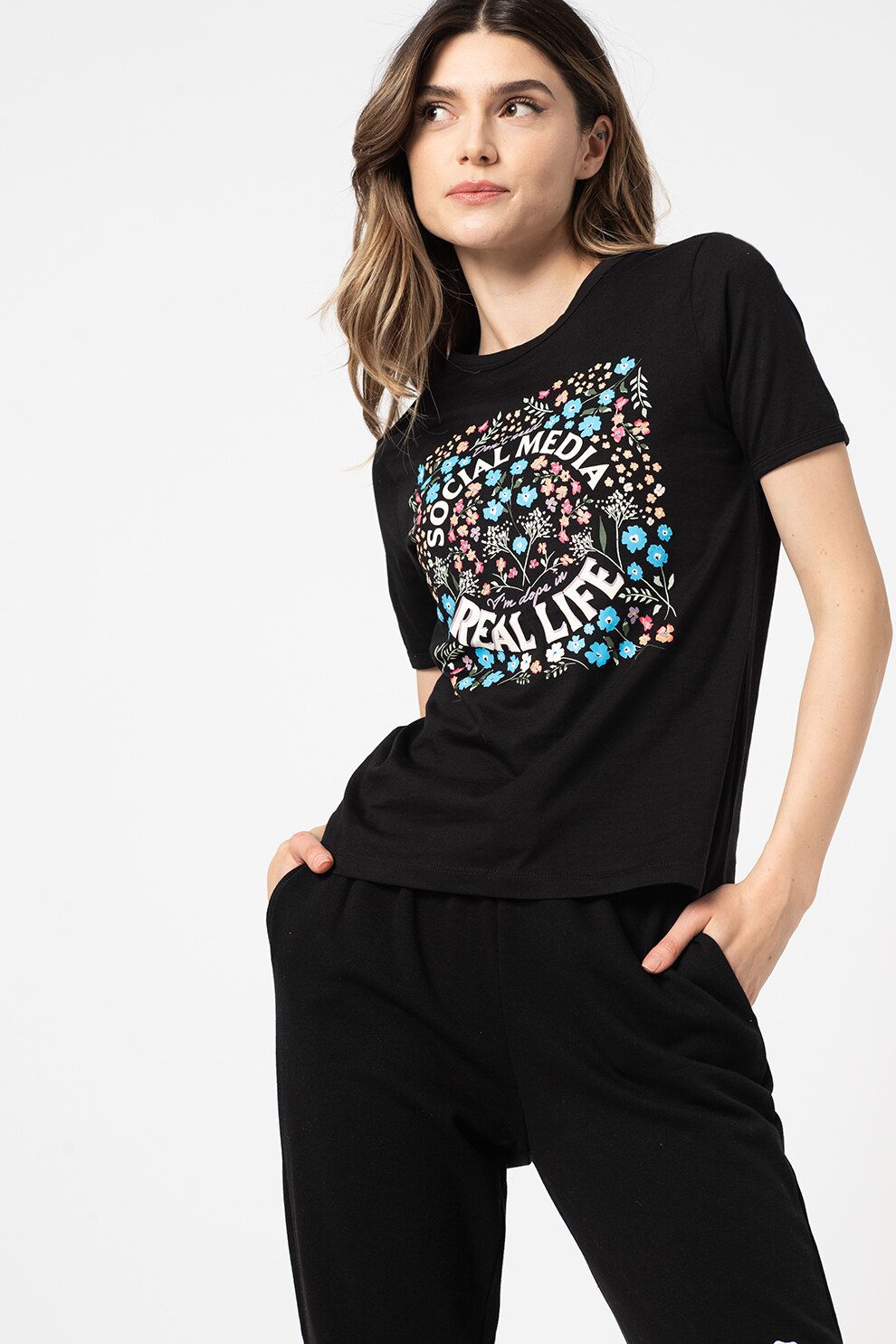 JdY, Tricou cu decolteu la baza gatului si broderie text Gus, Negru/Alb/Albastru