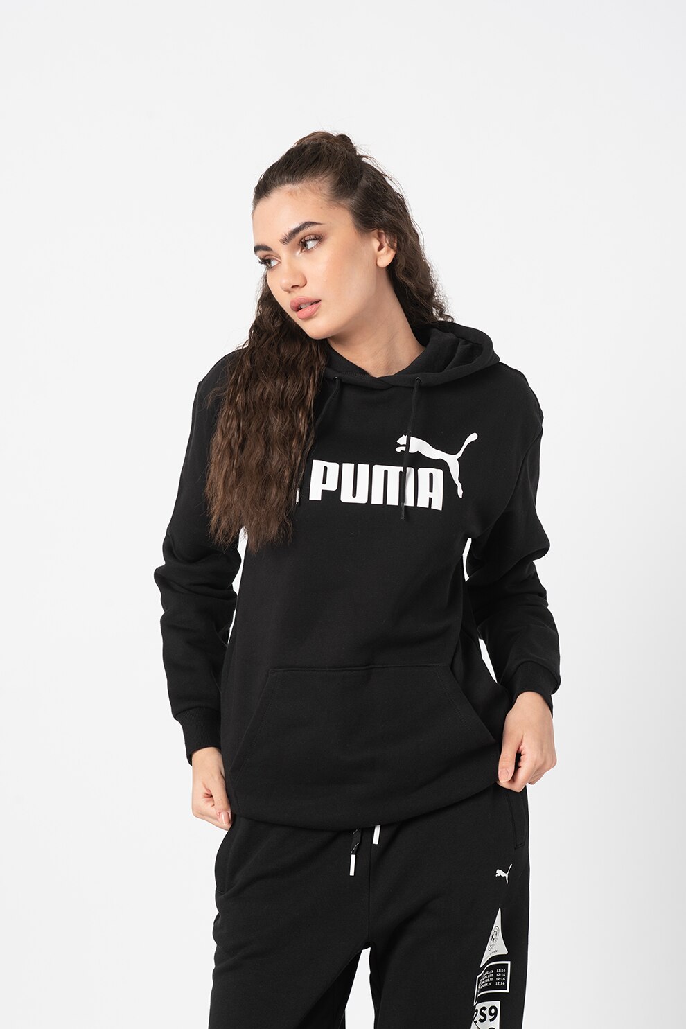 Puma, Hanorac lung cu imprimeu logo Essentials, Negru/Alb