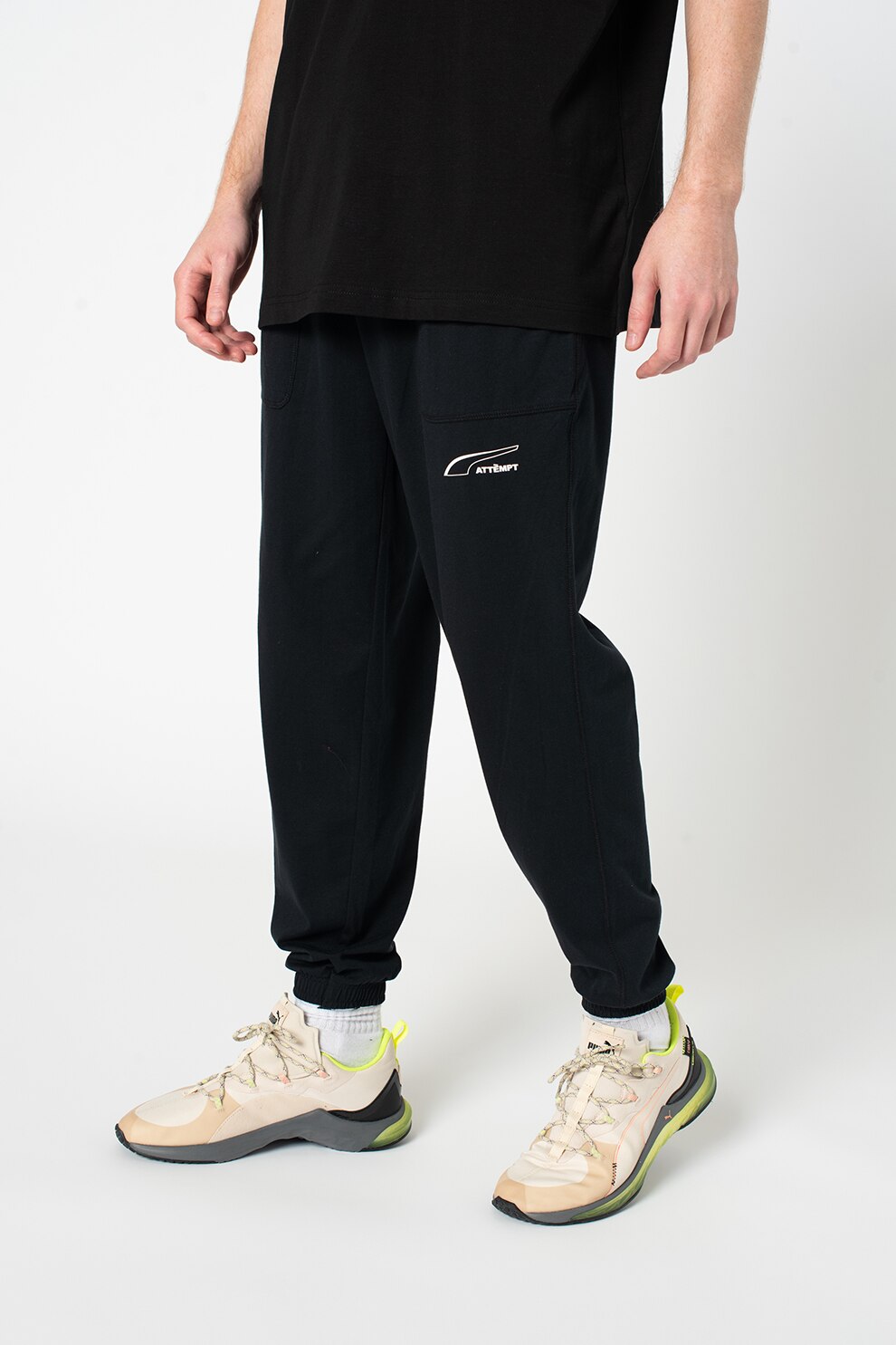 Puma, Pantaloni sport cu buzunare laterale, Negru