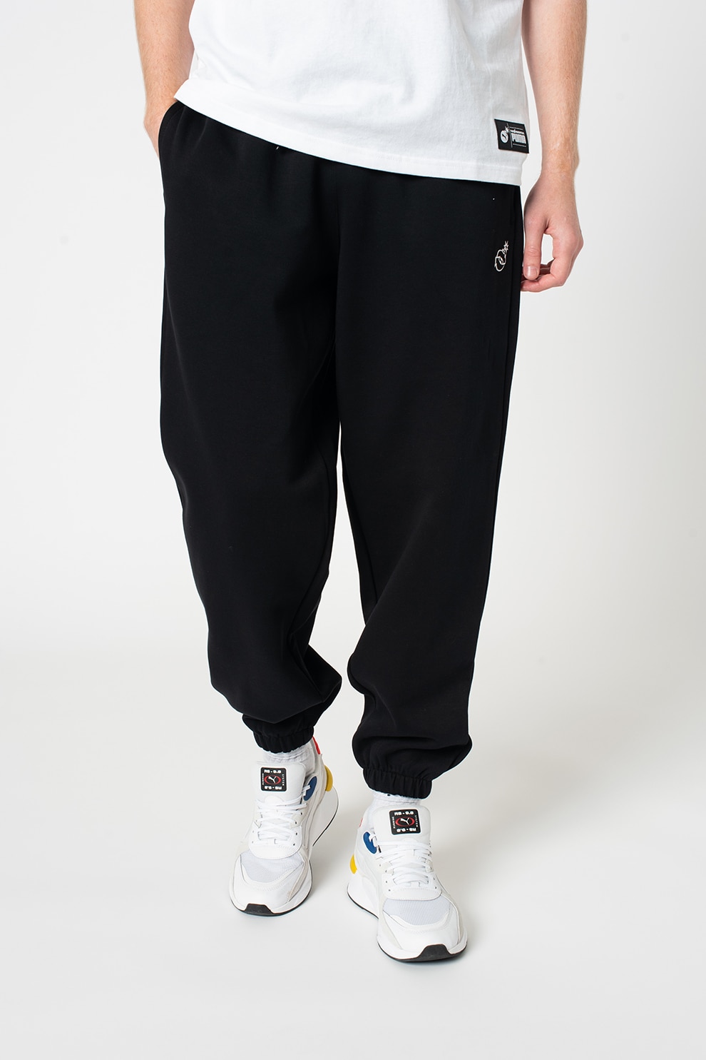 Puma, Pantaloni sport din amestec de bumbac cu logo brodat, Negru