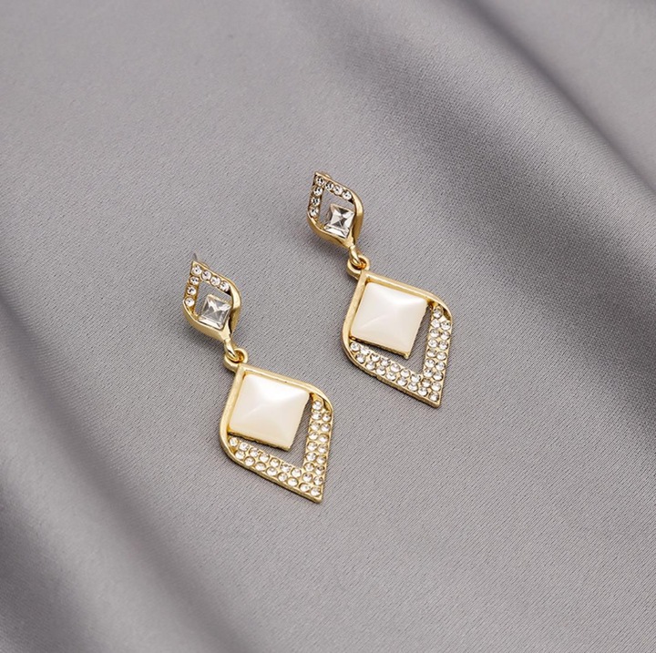 Fülbevaló, Pili-Paradicsom, Női divat, Arany