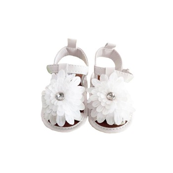 Sandale bebe, albe cu floricica 19-20 Sandale bebe, albe cu floricica 19-20