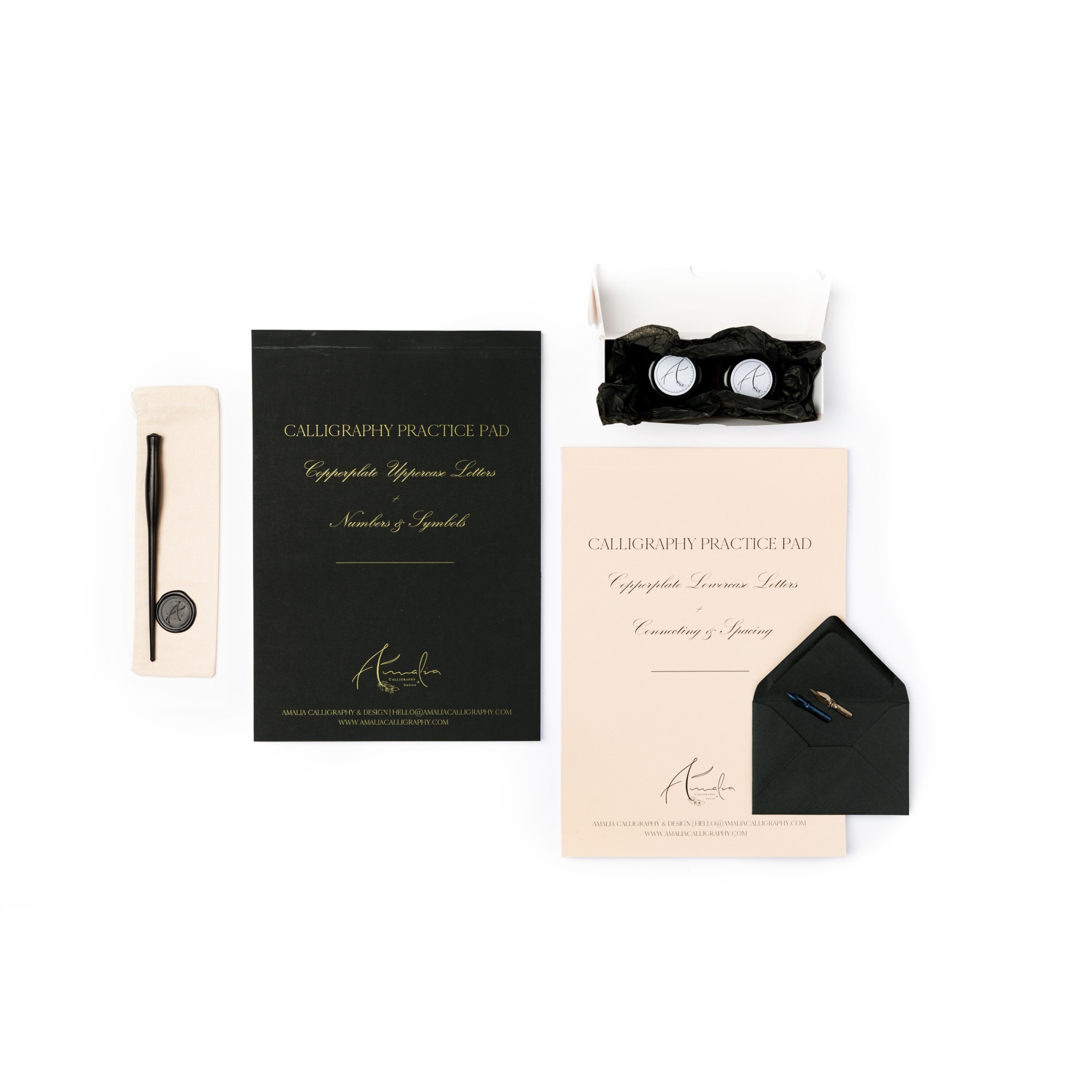 Set Caligrafie Basic, Amalia Calligraphy, Kit Complet cu 1 toc, 2 penite, 2 cerneluri, 2 caiete de caligrafie