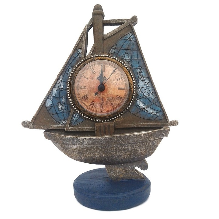 Decoratiune din rasina in forma de corabie cu panze si ceas, 25 cm