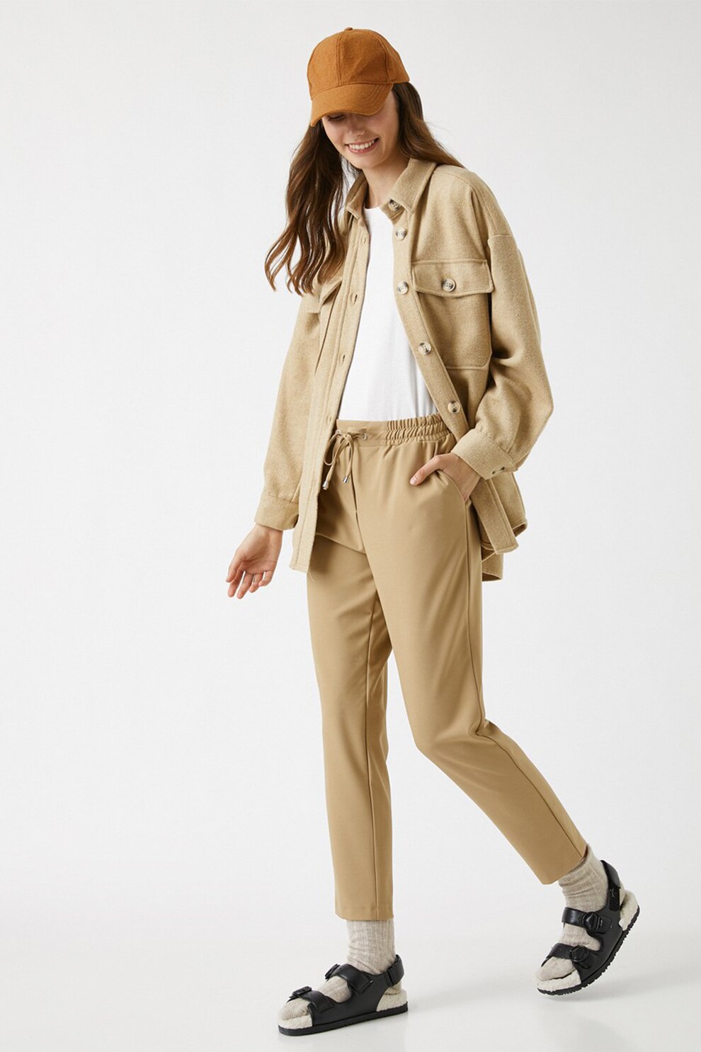 KOTON, Pantaloni sport cu croiala conica si cordon in talie, Maro camel