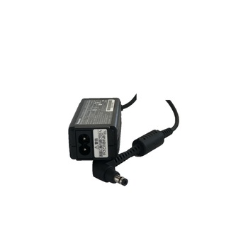 Alimentator laptop Panasonic 16.0V-2.82A 45W Mufa 5.5mm x 2.5mm Alimentator laptop Panasonic 16.0V-2.82A 45W Mufa 5.5mm x 2.5mm