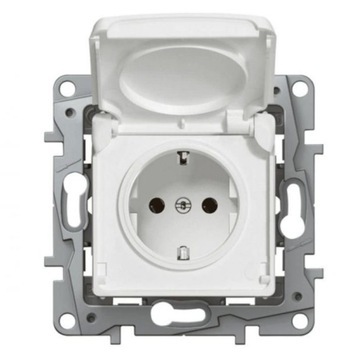 Priza simpla cu capac , Legrand , Niloe , Alb 764547 Priza simpla cu capac , Legrand , Niloe , Alb 764547