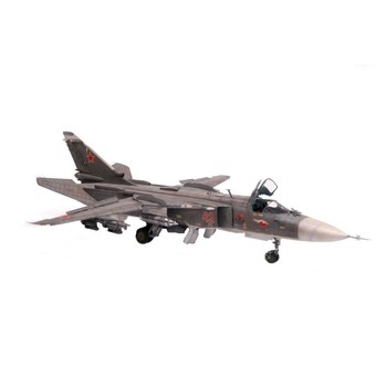 Kit de construit avion Su-24M Fencer-D 1:48 Kit de construit avion Su-24M Fencer-D 1:48
