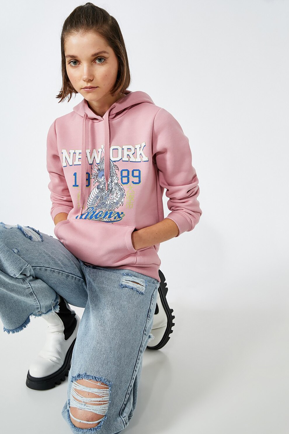 KOTON, Hanorac cu buzunar kangaroo si imprimeu grafic, roz pastel, albastru pastel