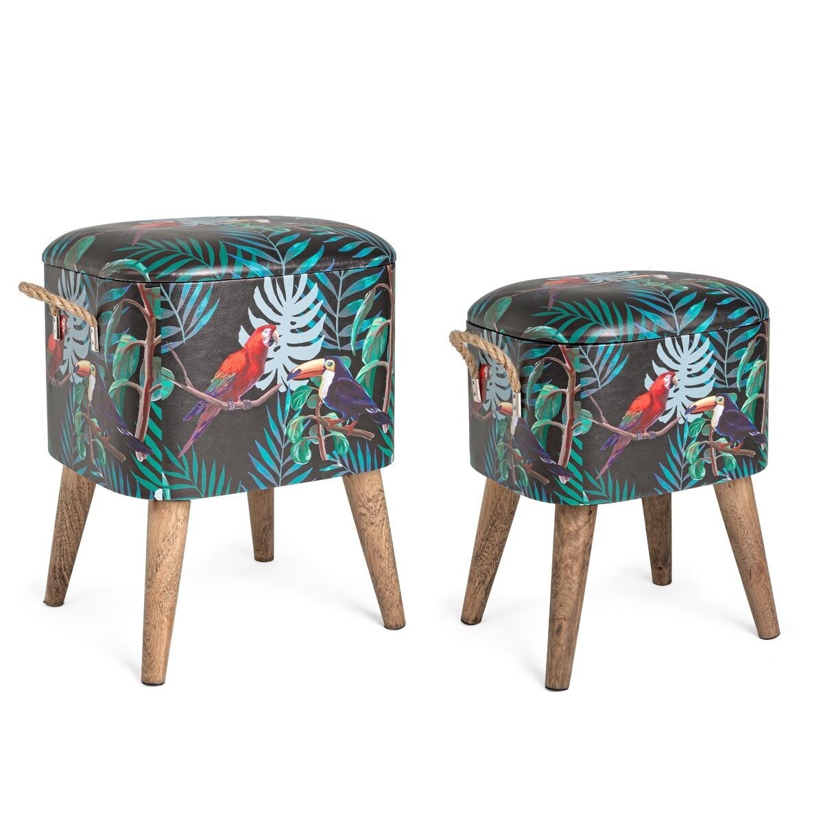 Set 2 tabureti tapiterie piele ecologica cu picioare lemn Forestis 34 cm x 28.5 cm x 42 h, 37.5 cm x 34.5 cm x 47 h