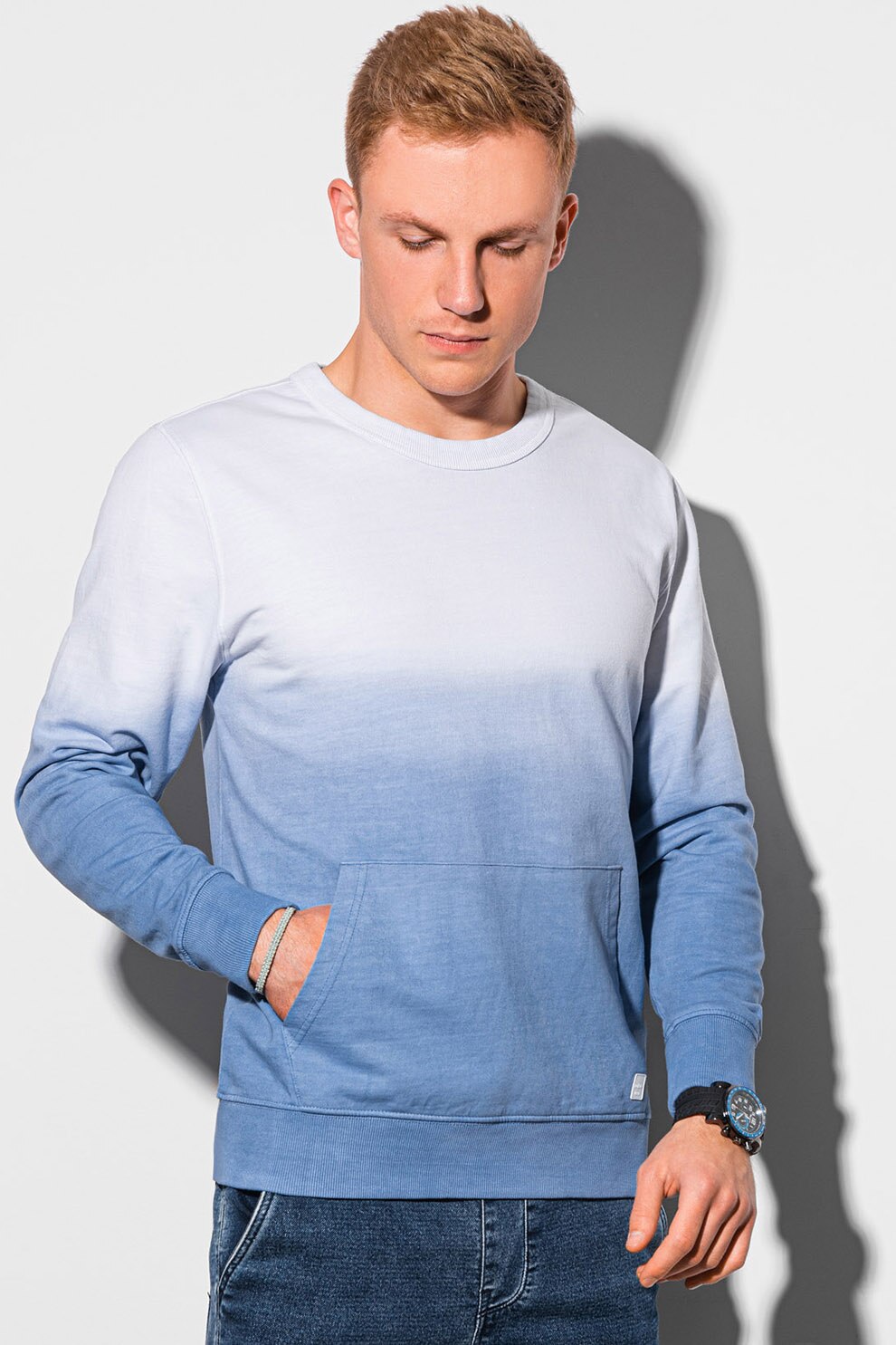 OMBRE, Bluza sport cu model in degrade si buzunar kangaroo, Albastru lavanda/Alb