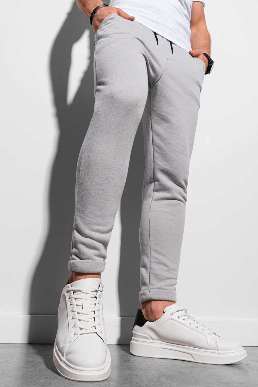 OMBRE, Pantaloni sport conici cu buzunare oblice, Gri deschis