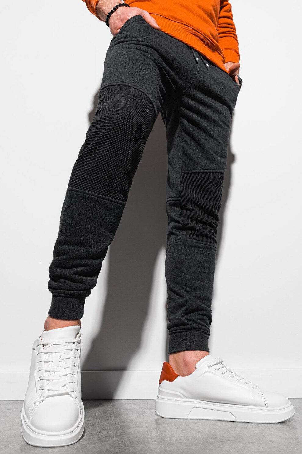 OMBRE, Pantaloni sport slim fit cu segmente striate, Negru