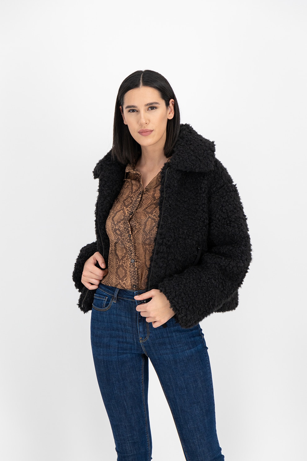UGG, Jacheta din blana sintetica cu fermoar Maeve, Negru