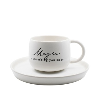 Set cana si farfurie, model Magic is Something You Make, din ceramica, alba, 300 ml Set cana si farfurie, model Magic is Something You Make, din ceramica, alba, 300 ml