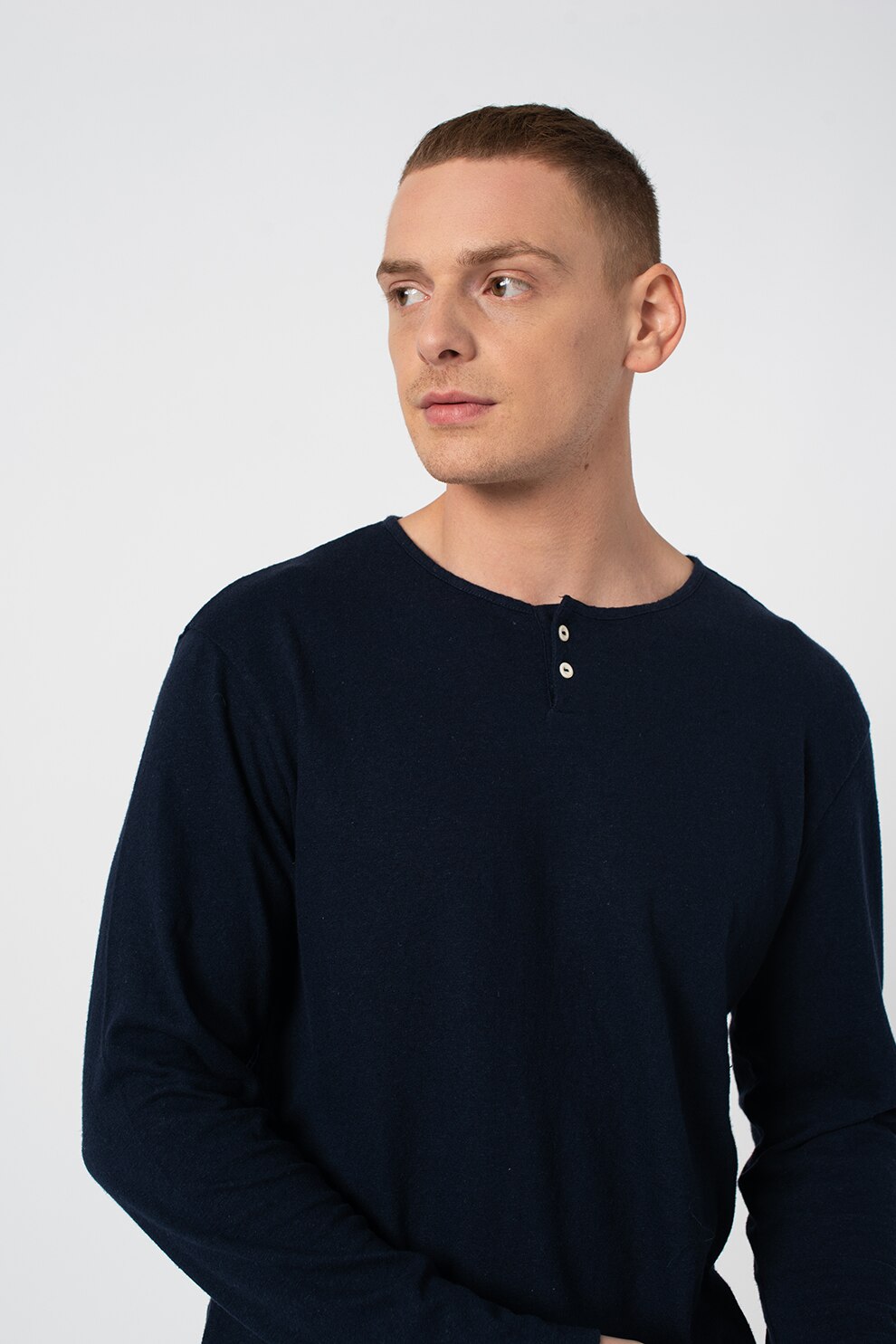 United Colors of Benetton, Bluza de in si bumbac cu guler henley, bleumarin inchis