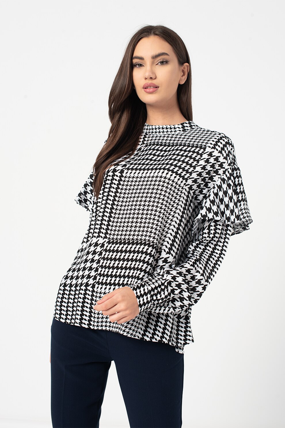 United Colors of Benetton, Bluza cu model si volane, Alb/Negru