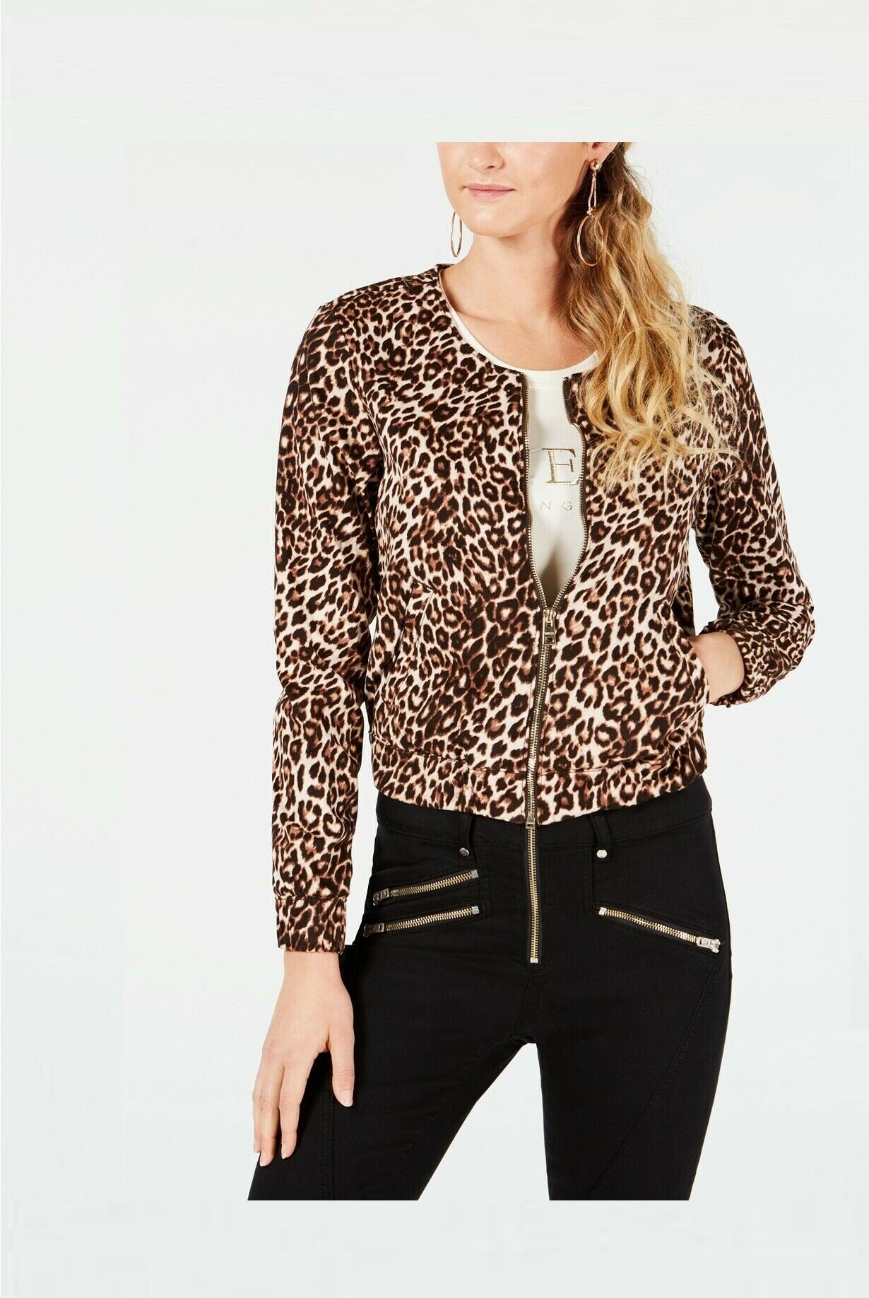 Jacheta bomber , Guess