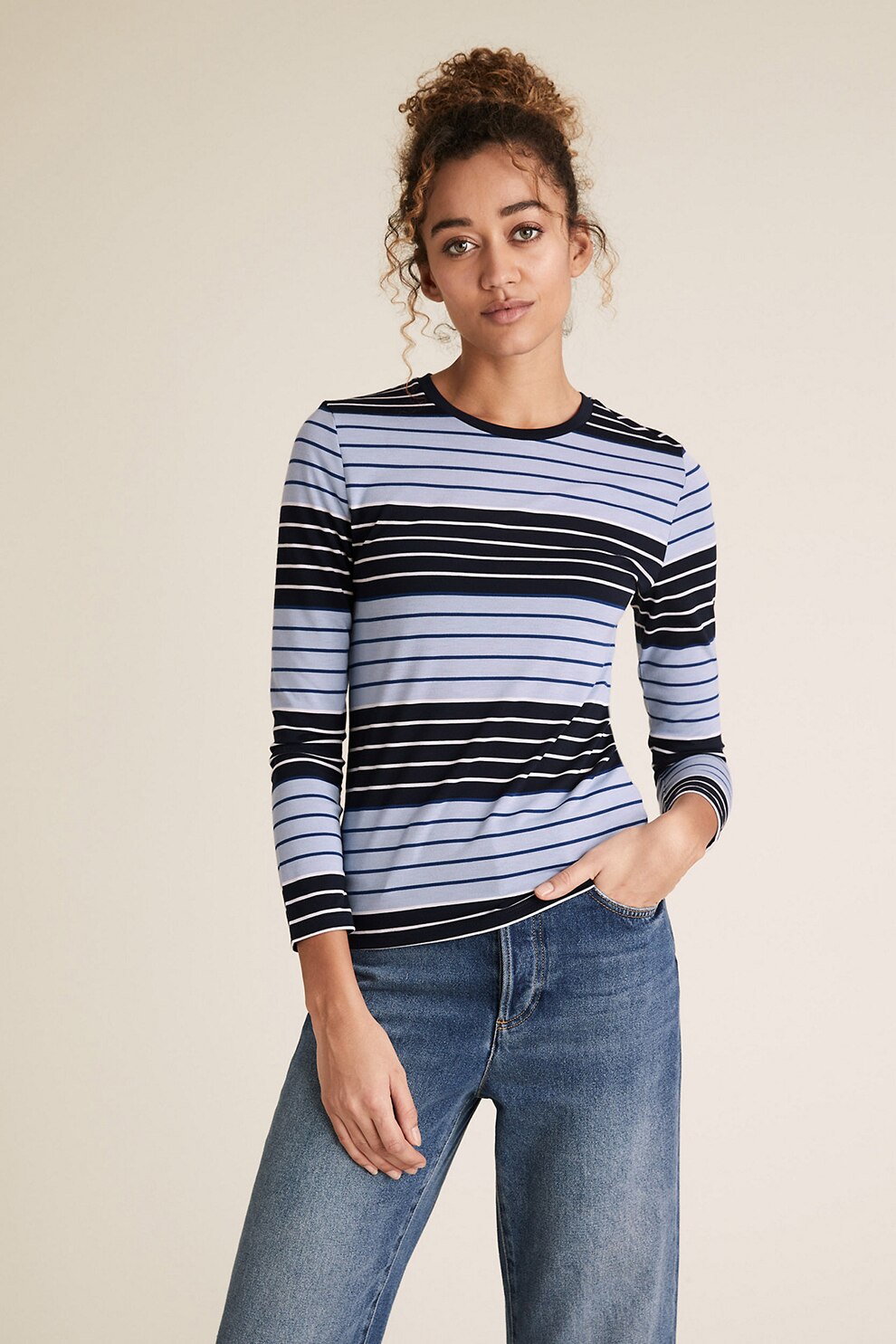 Marks & Spencer, Bluza cu dungi si decolteu la baza gatului, Albastru lavanda/Bleumarin inchis
