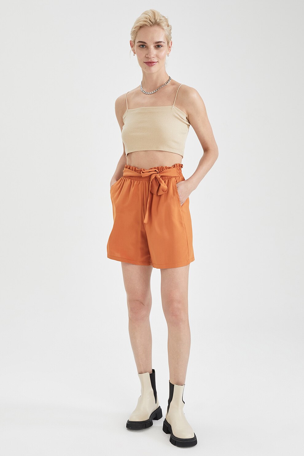 DeFacto, Pantaloni scurti cu talie inalta si prindere cu cordon, Oranj stins