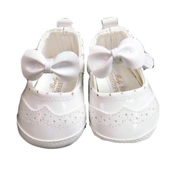 Botosei pentru fete Christopher Baby Club 4693, Alb 6-9 luni Botosei pentru fete Christopher Baby Club 4693, Alb 6-9 luni