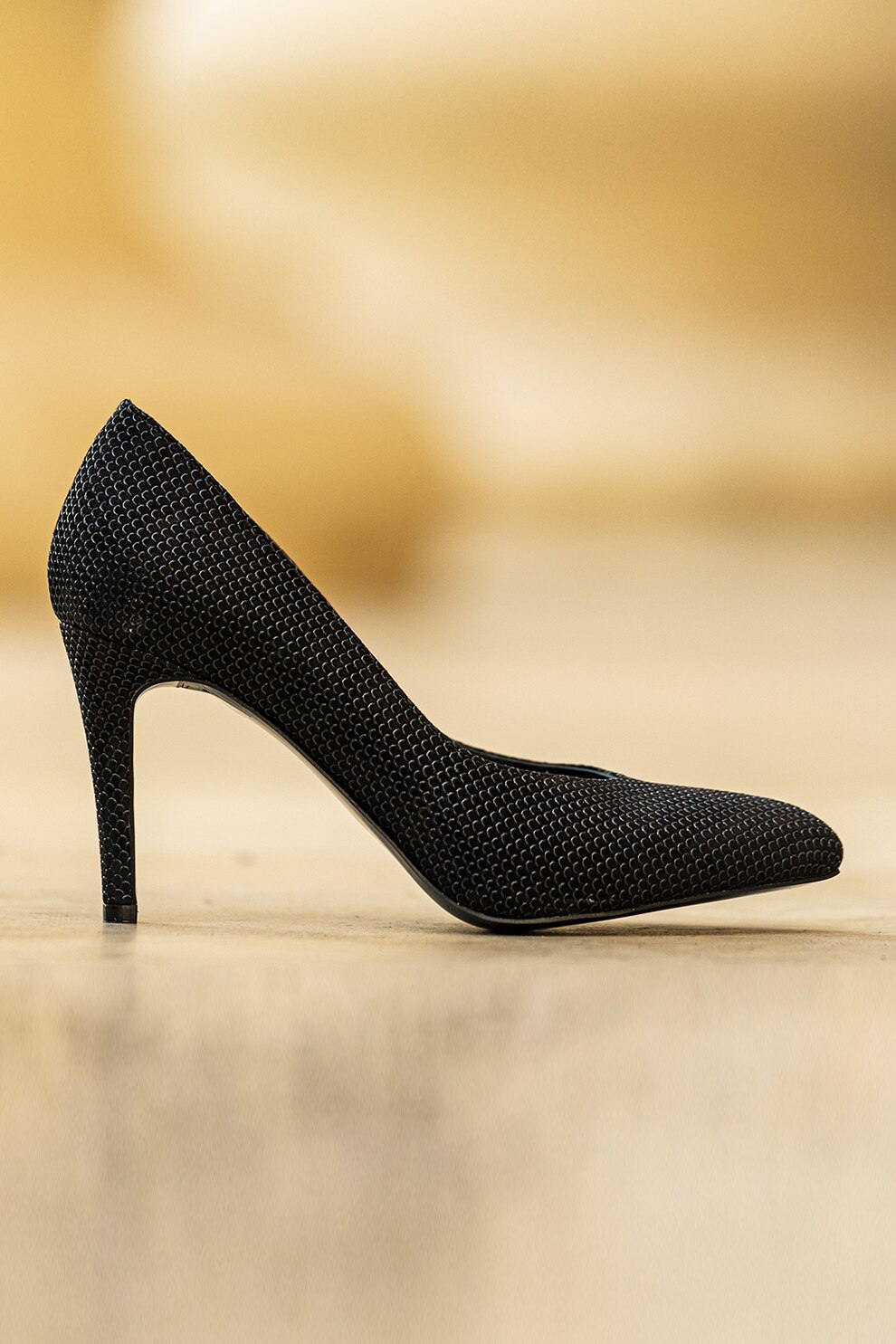 CONDUR by alexandru, Pantofi de piele cu toc inalt si aspect texturat, Negru stins