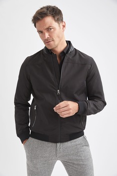 DeFacto, Jacheta bomber cu terminatii striate, Negru DeFacto, Jacheta bomber cu terminatii striate, Negru