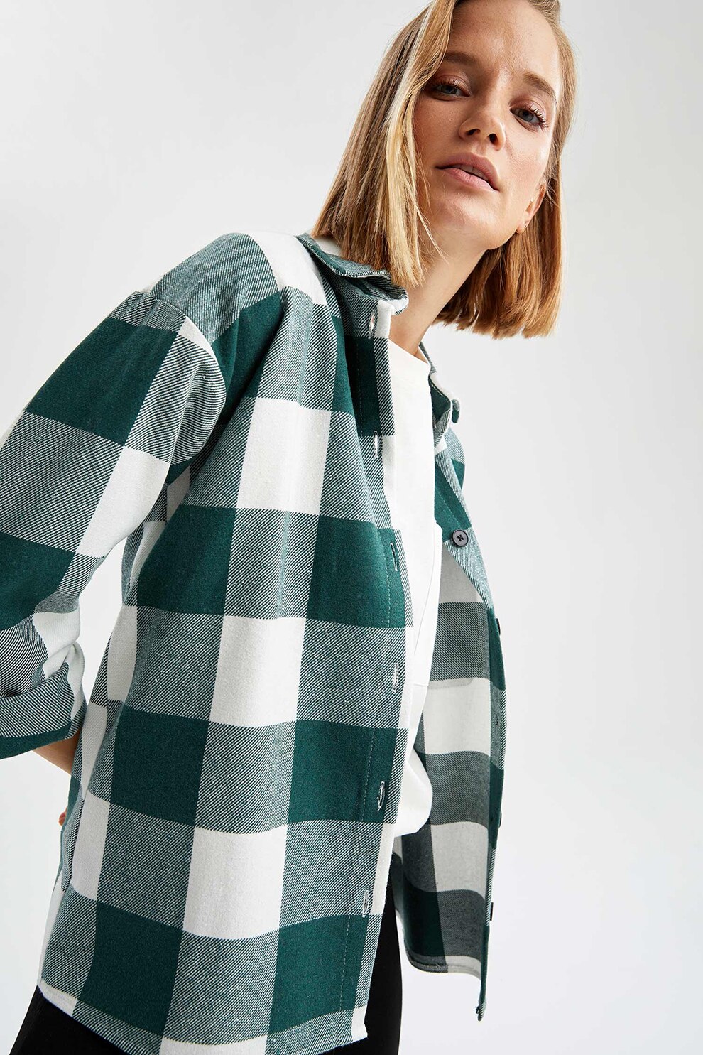 DeFacto, Camasa supradimensionata in carouri cu buzunar pe piept, Verde/Alb