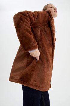 DeFacto, Palton de blana sintetica cu revere decupate, Coniac DeFacto, Palton de blana sintetica cu revere decupate, Coniac