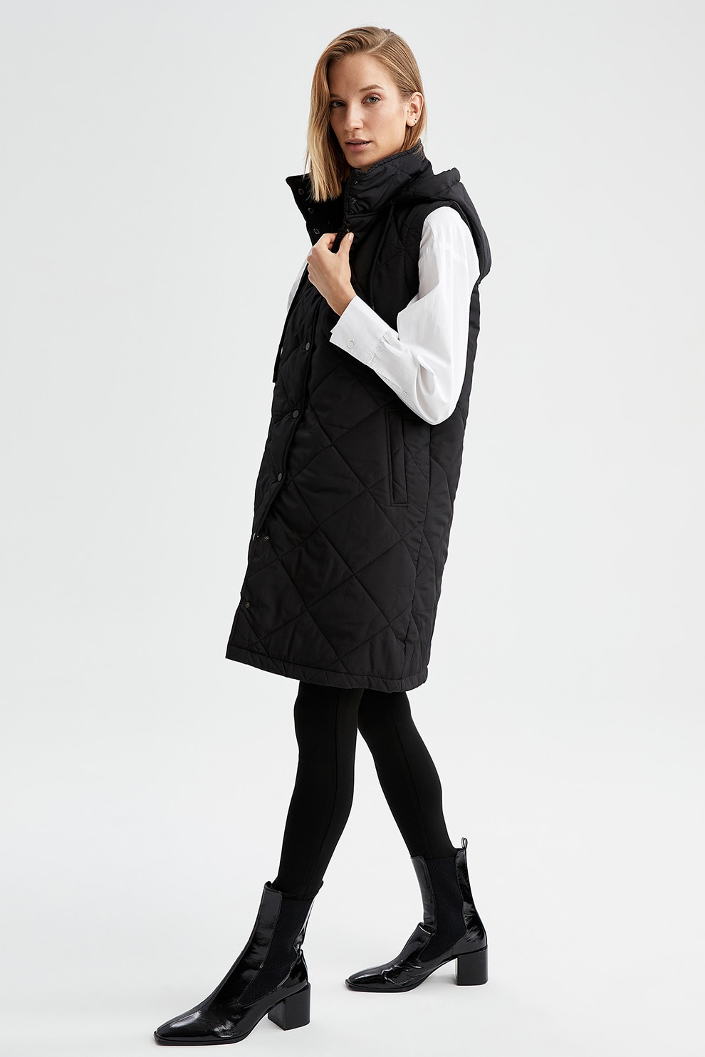 DeFacto, Vesta matlasata relaxed fit cu gluga, Negru