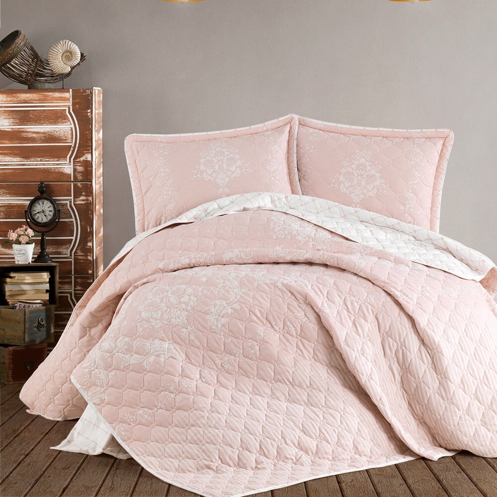 Set Cuvertura de pat bumbac 100% matlasata 240x260 si 2 fete de perna 50x70 pentru pat dublu, Pucioasa CUV148