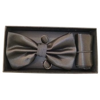 Set Papion barbati, butoni si batista, din poliester, Claum, 15-4/12, negru Set Papion barbati, butoni si batista, din poliester, Claum, 15-4/12, negru