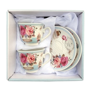 Set din ceramica format din 2 cesti cu farfurii cu trandafiri, 150 ml Set din ceramica format din 2 cesti cu farfurii cu trandafiri, 150 ml