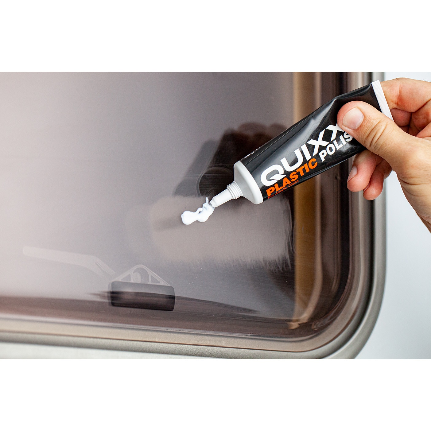 Quixx Acrylic Scratch Remover Kit - 10141 - Pro Detailing