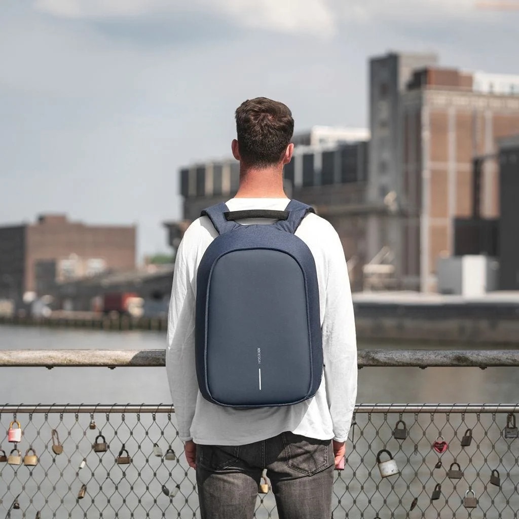 Rucsac Antifurt, Bobby Hero XL, Albastru navy, 20L, pentru laptop cu diagonala 17 inch