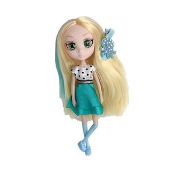 Papusa Shibajuku Koe, rochita alb-verde, 15 cm Papusa Shibajuku Koe, rochita alb-verde, 15 cm