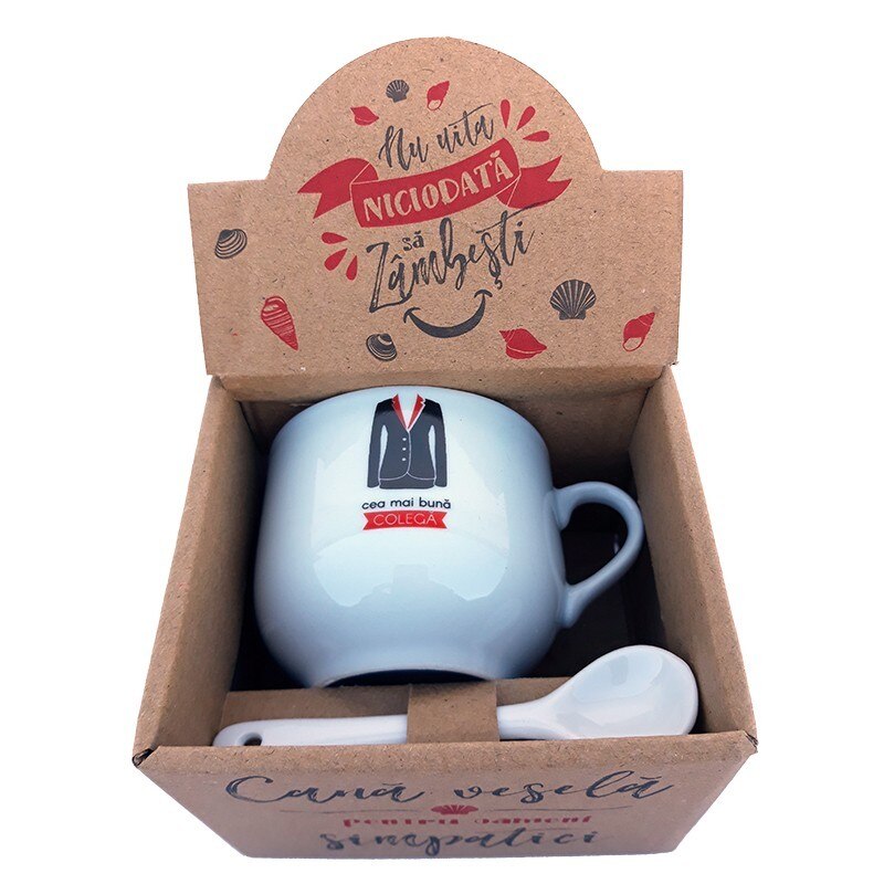 Cana din ceramica cu lingurita cu dedicatie pentru colega, 150 ml